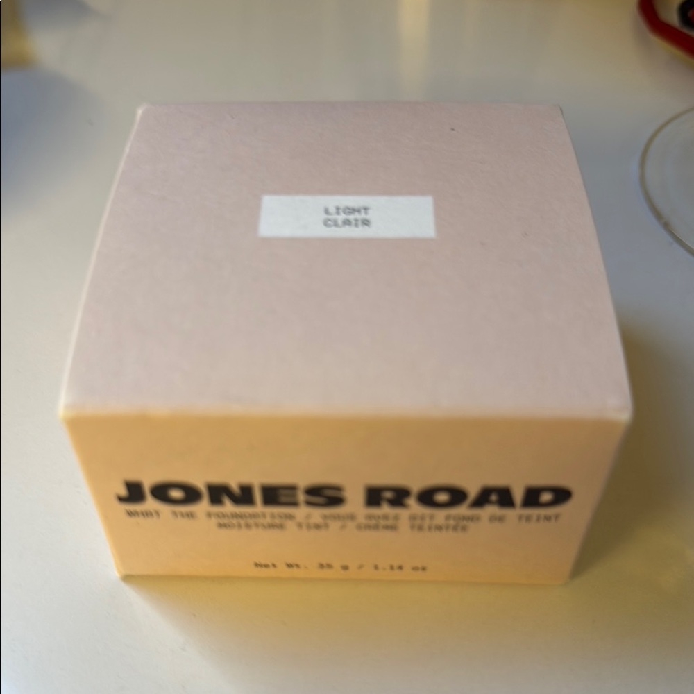 Jones Road Light Clair Foundation